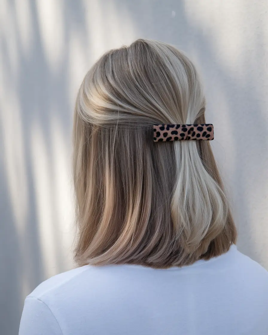 summer easy hairstyle for work 2025 Half-Up Clip on Short Blunt Hair