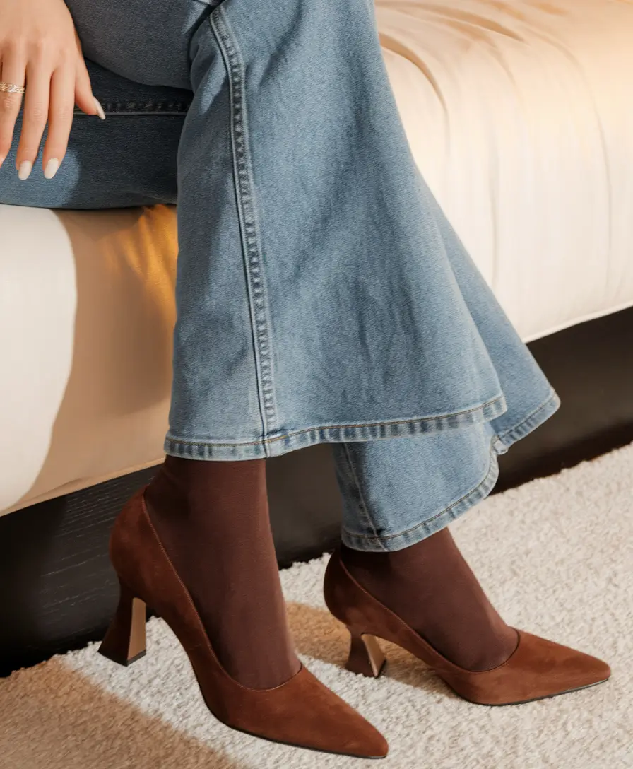 2025 Fall Fashion: Trendy Outfits Styled with Boots for Every Look