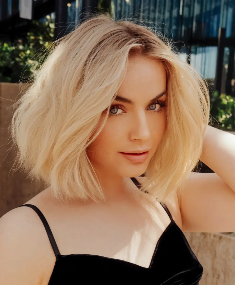 August Haircut Ideas 2025 Airy Blonde Volume with Blunt Edges