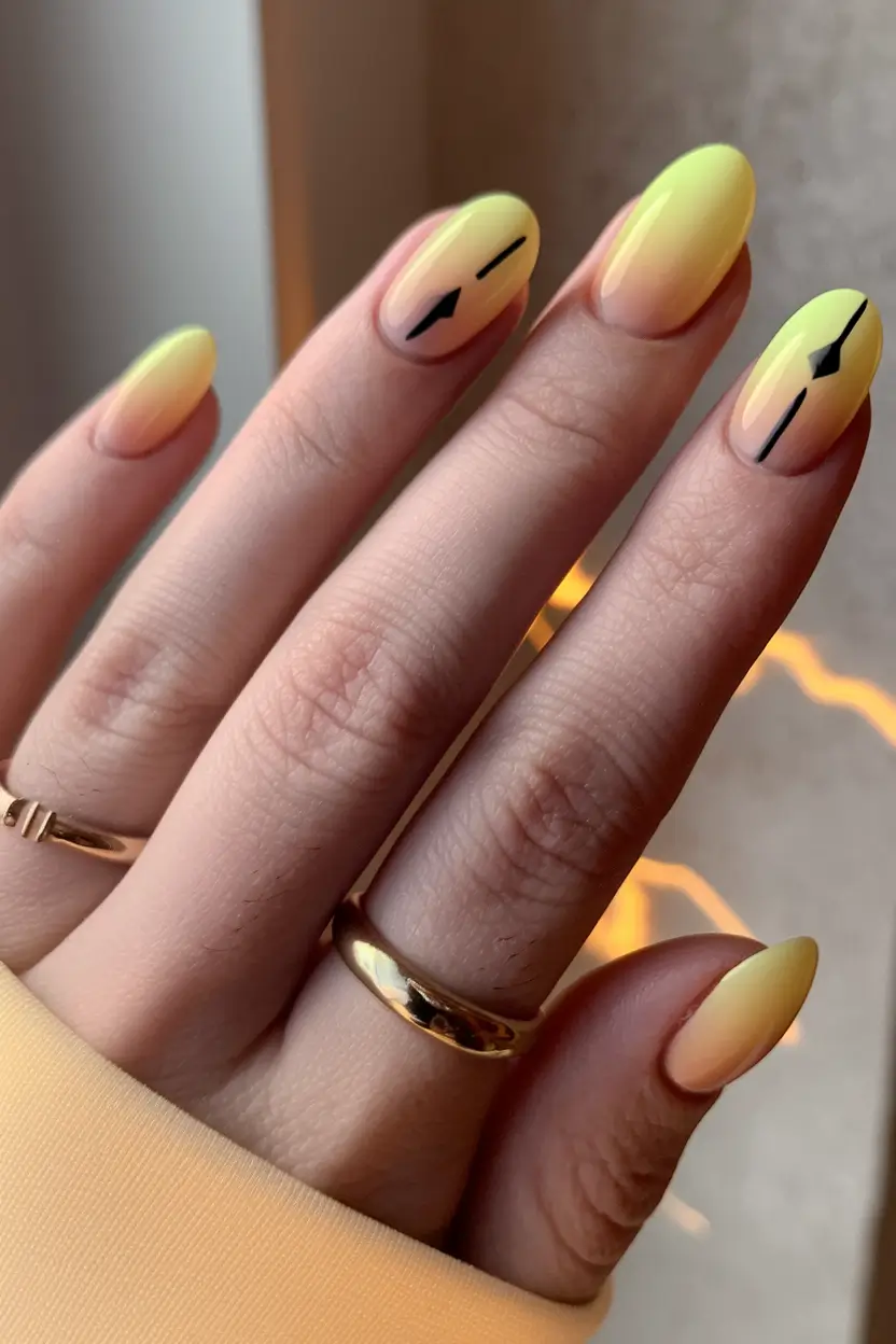 round summer nails Lemon Fade With Graphite Lines