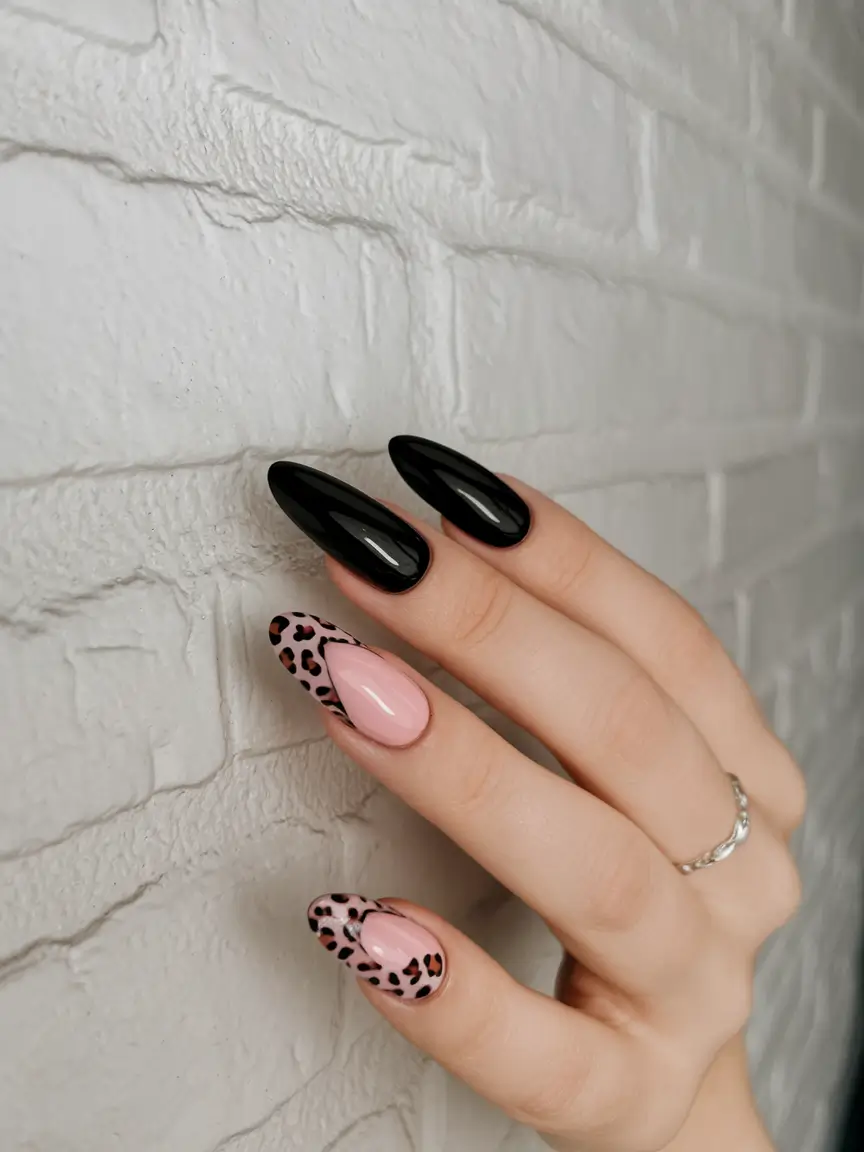 fall-acrylic-nails-ideas-Edgy-Leopard-and-Black-Duo