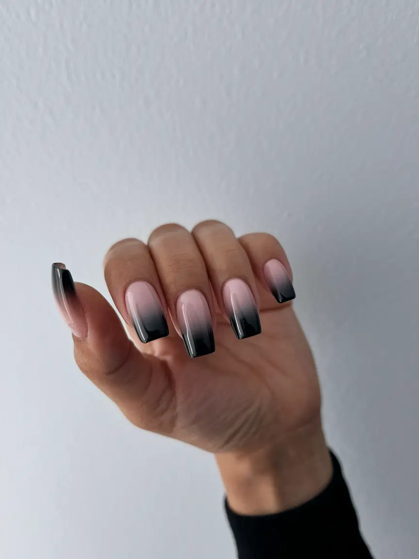 fall-acrylic-nails-ideas-Smoky-Black-Ombre-Tips