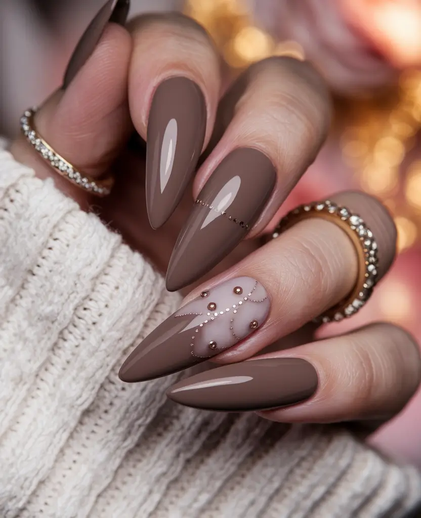 fall-acrylic-nails-ideas-Chocolate-Almond-with-Metallic-Accents