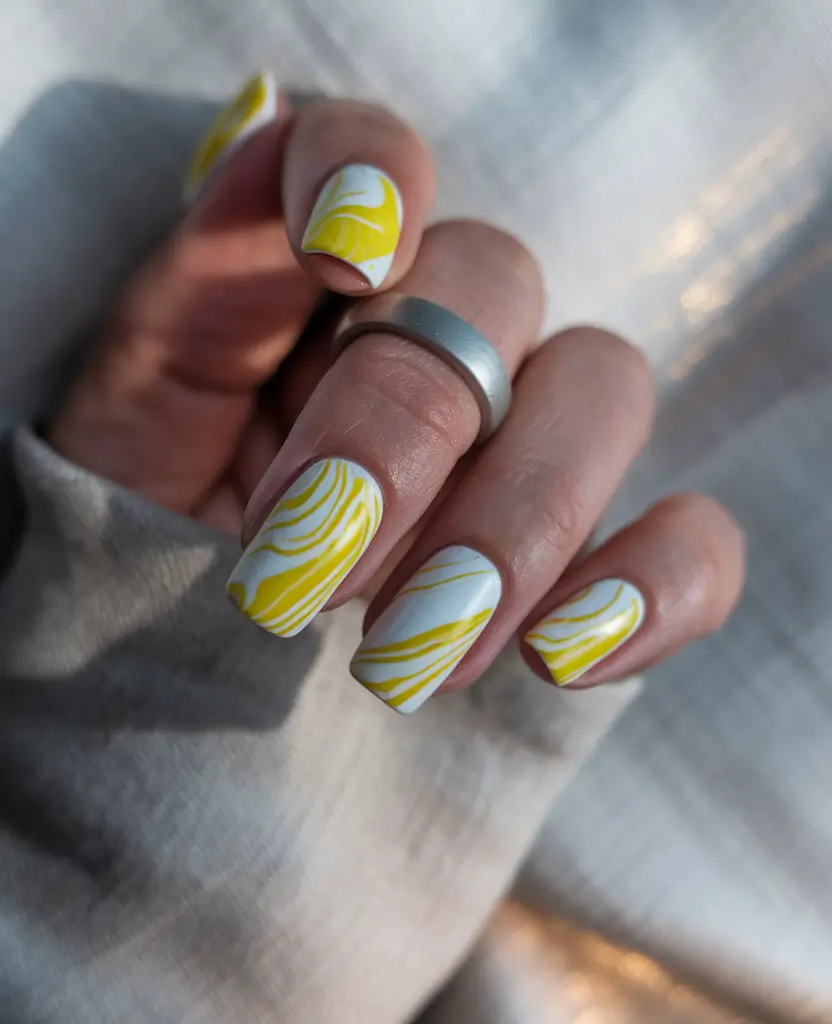 october-nails-fall-square-yellow-marble