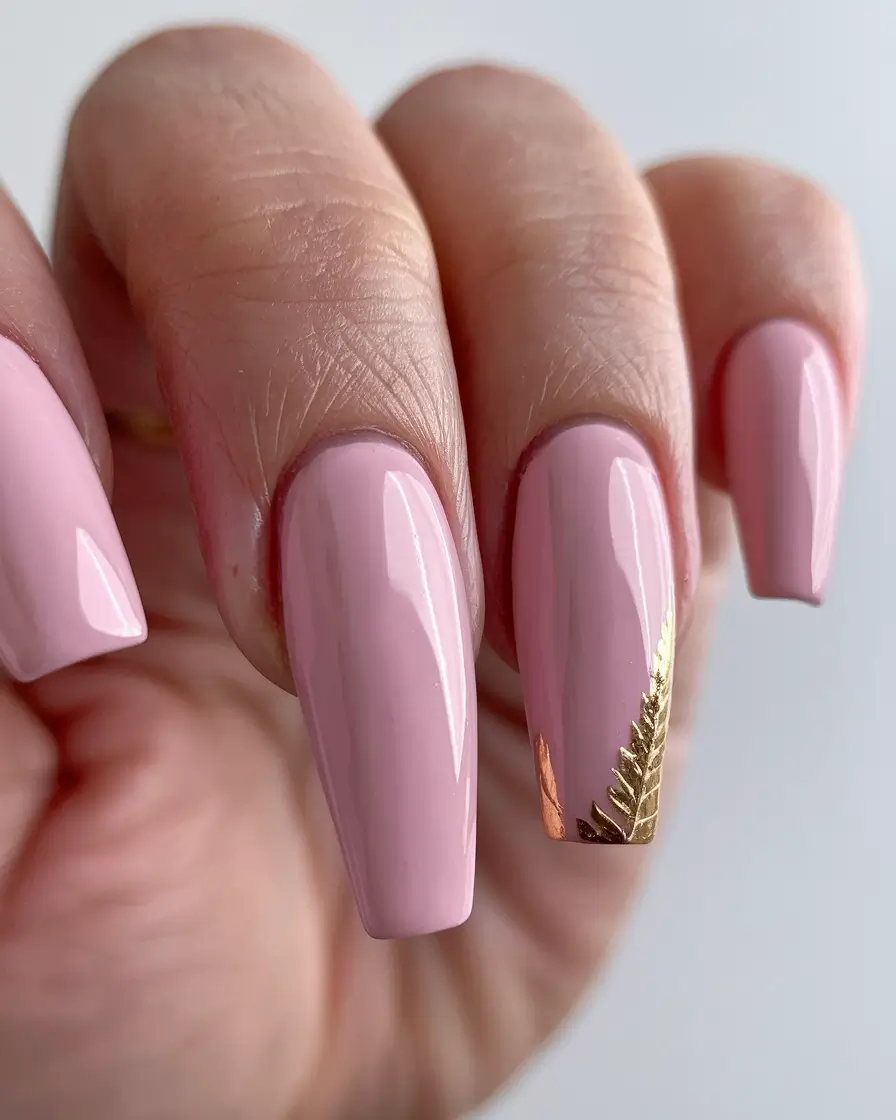 fall coffin nail ideas Blush and Gold Accent