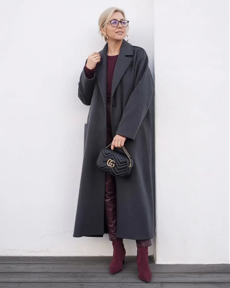 Modern Winter Outfits 2025 2026 for 50 Women Monochrome Modern in Charcoal and Wine